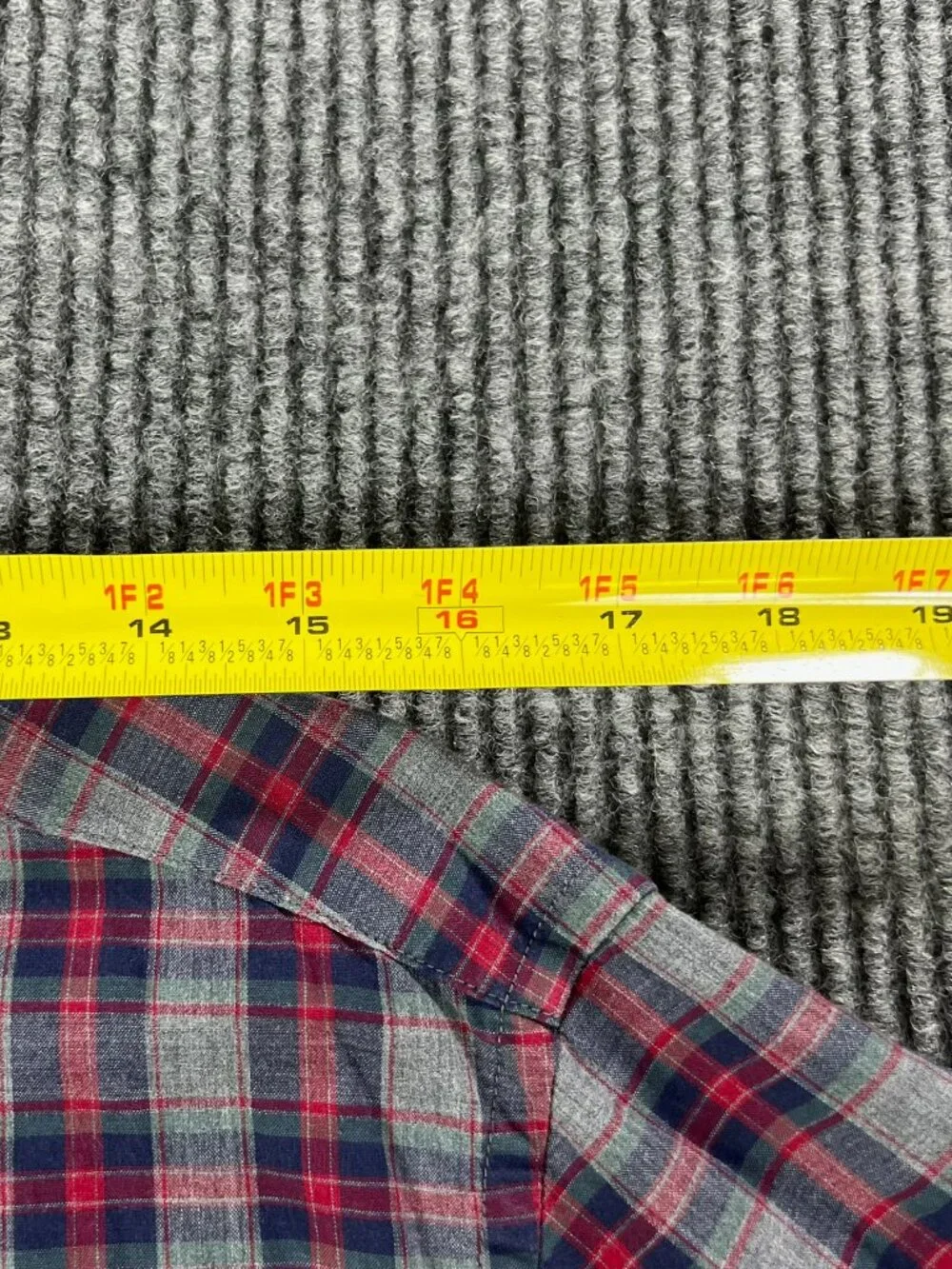 Share J.Crew Secret Wash Shirt Mens XL Lightweight Stretch Plaid Button Down
